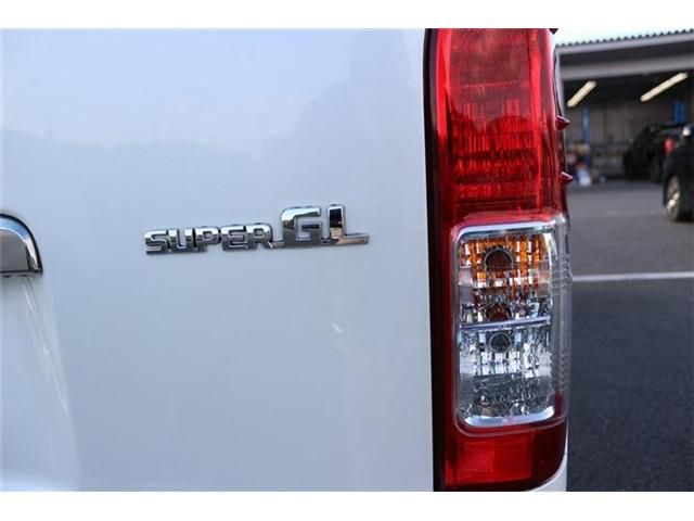 TOYOTA HIACE van 2WD 2018