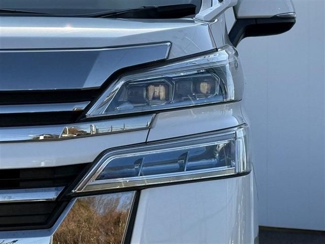 TOYOTA VELLFIRE  HYBRID 4WD 2018