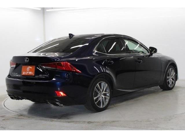 TOYOTA LEXUS IS200t 2017