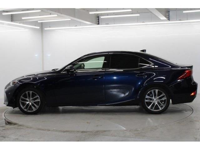 TOYOTA LEXUS IS200t 2017