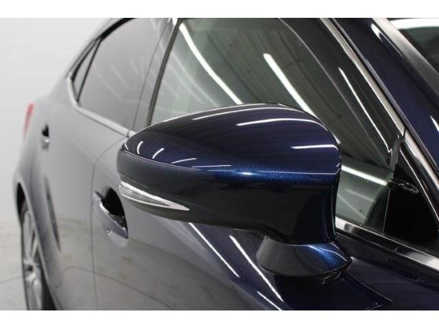 TOYOTA LEXUS IS200t 2017