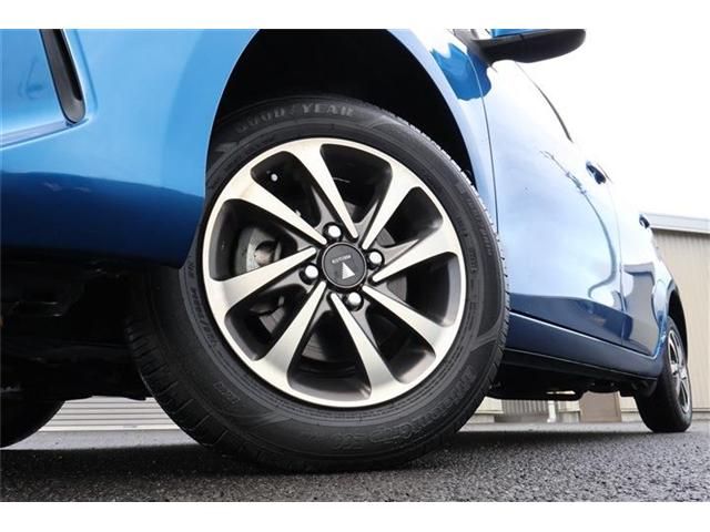 TOYOTA VITZ  4WD 2016