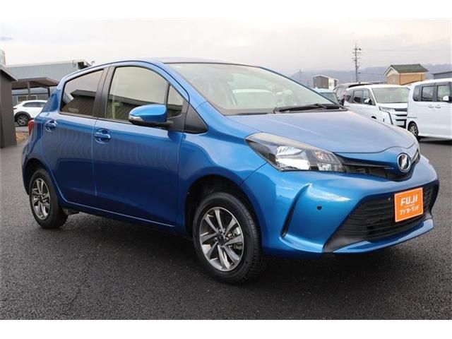 TOYOTA VITZ  4WD 2016