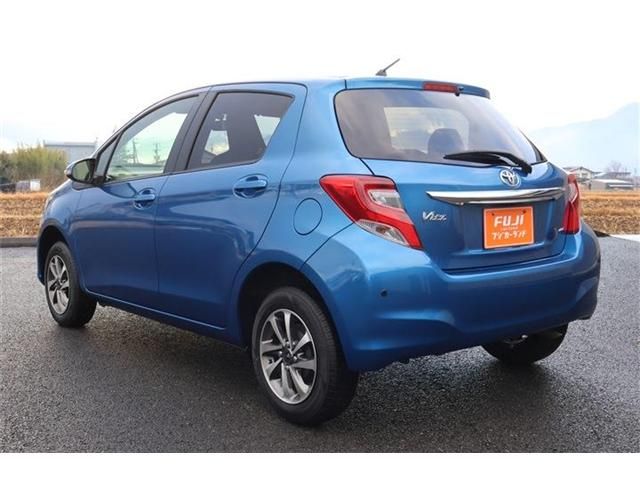 TOYOTA VITZ  4WD 2016