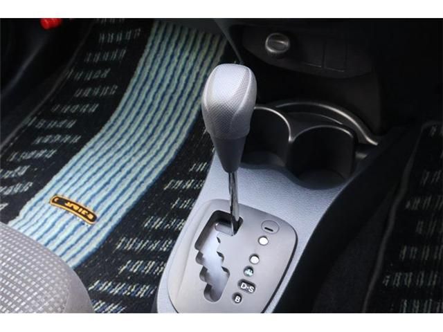 TOYOTA VITZ  4WD 2016