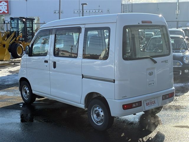 DAIHATSU HIJET CARGO 4WD 2015