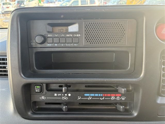 DAIHATSU HIJET CARGO 4WD 2015