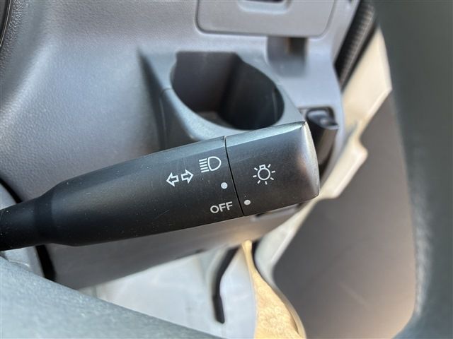 DAIHATSU HIJET CARGO 4WD 2015