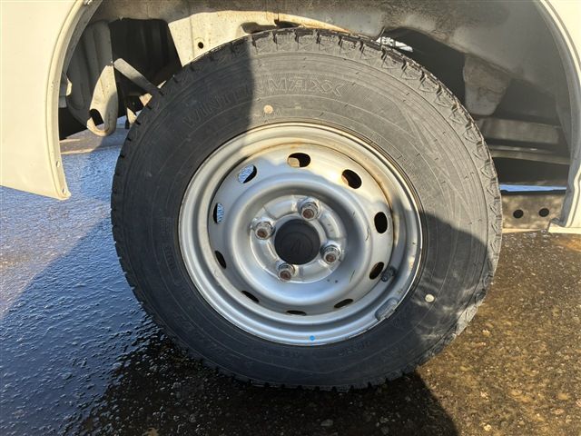 DAIHATSU HIJET CARGO 4WD 2015