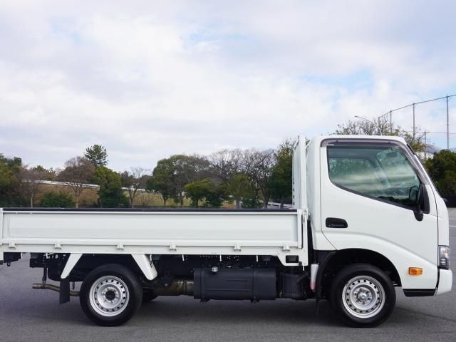 TOYOTA DYNA 2020