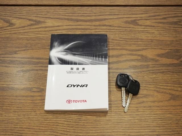 TOYOTA DYNA 2020