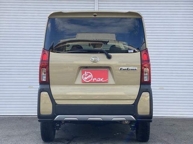 DAIHATSU TANTO FAN CROSS 4WD 2023