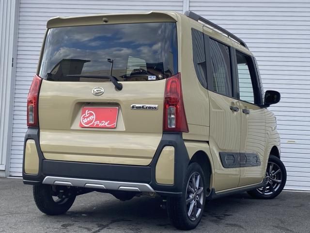 DAIHATSU TANTO FAN CROSS 4WD 2023