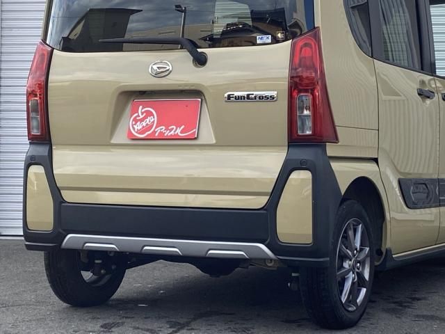 DAIHATSU TANTO FAN CROSS 4WD 2023