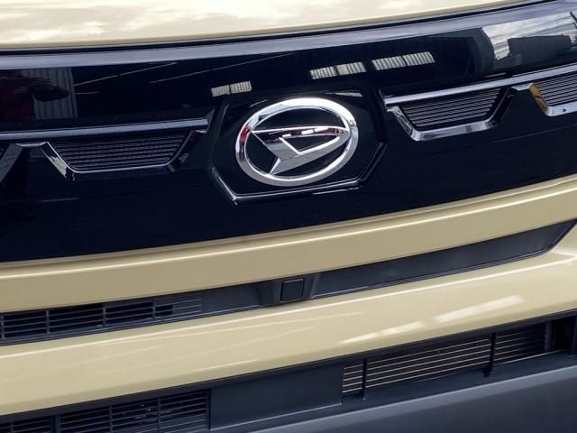 DAIHATSU TANTO FAN CROSS 4WD 2023