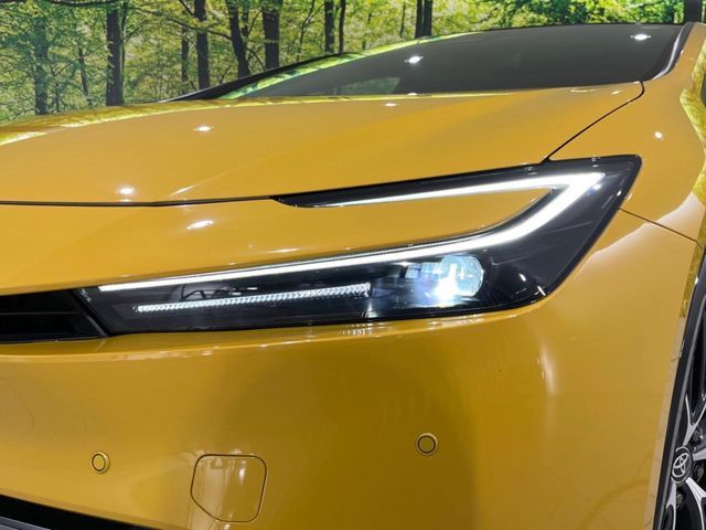 TOYOTA PRIUS 4WD 2023