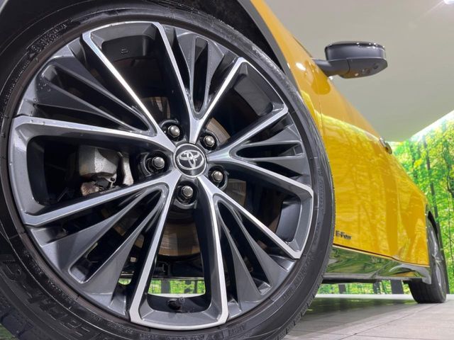 TOYOTA PRIUS 4WD 2023