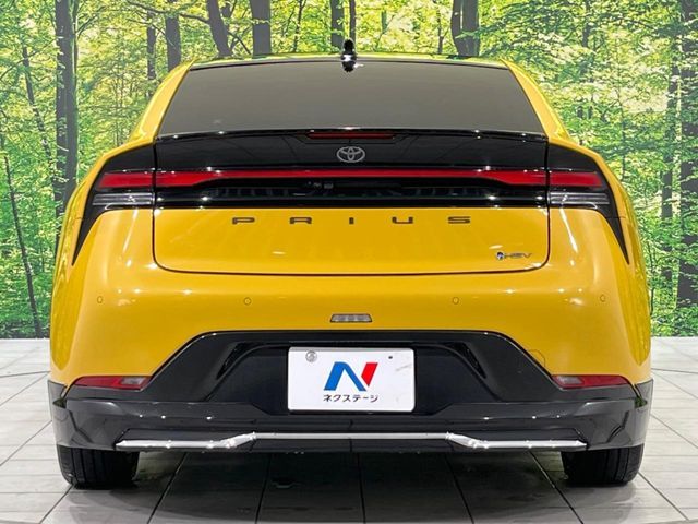 TOYOTA PRIUS 4WD 2023
