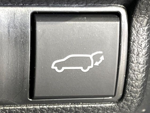 TOYOTA COROLLA CROSS HYBRID 2024