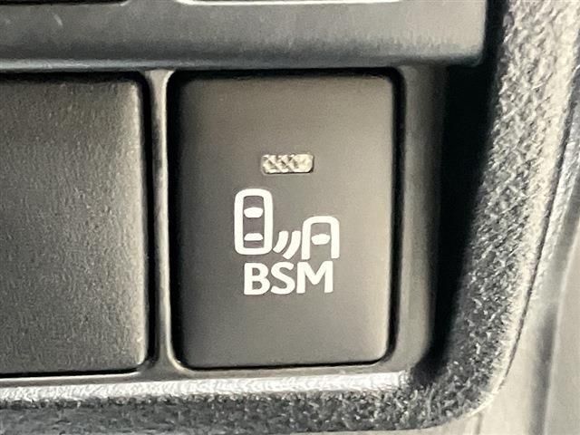 TOYOTA LEXUS RC300h 2015