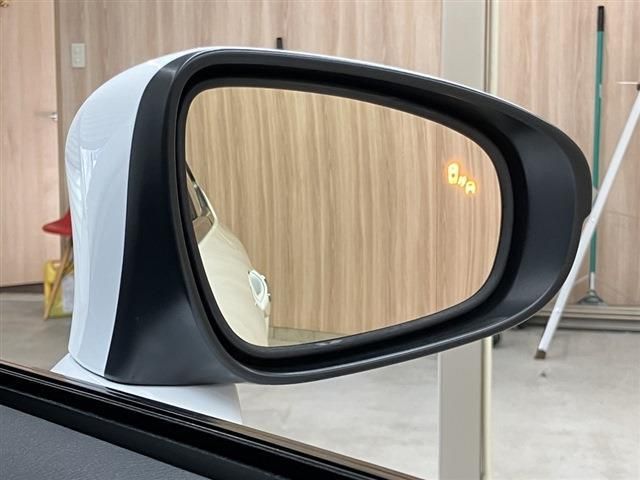 TOYOTA LEXUS RC300h 2015