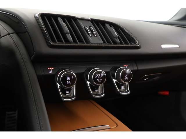 AUDI AUDI R8 Spyder 2022