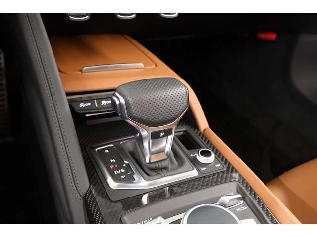 AUDI AUDI R8 Spyder 2022