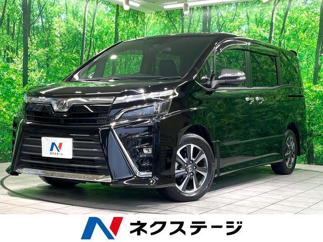 TOYOTA VOXY 2019