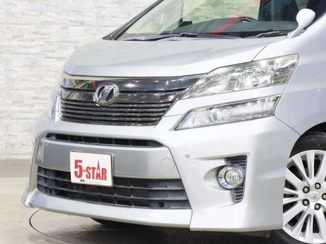 TOYOTA VELLFIRE 2013