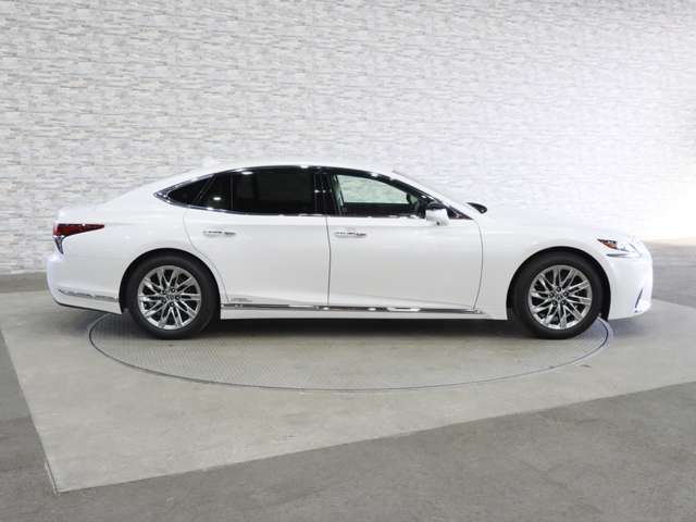 TOYOTA LEXUS LS500h 2018