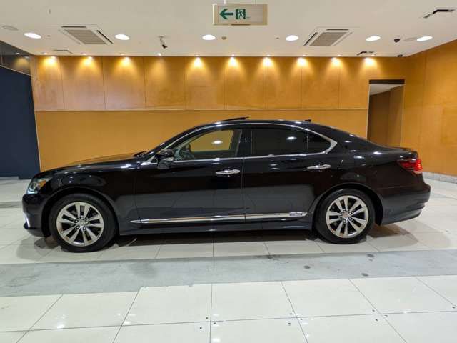 TOYOTA LEXUS LS600h 2015