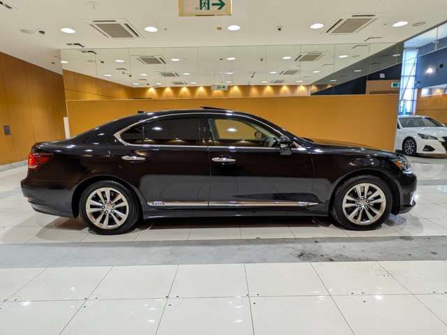 TOYOTA LEXUS LS600h 2015