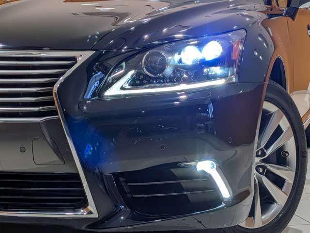 TOYOTA LEXUS LS600h 2015