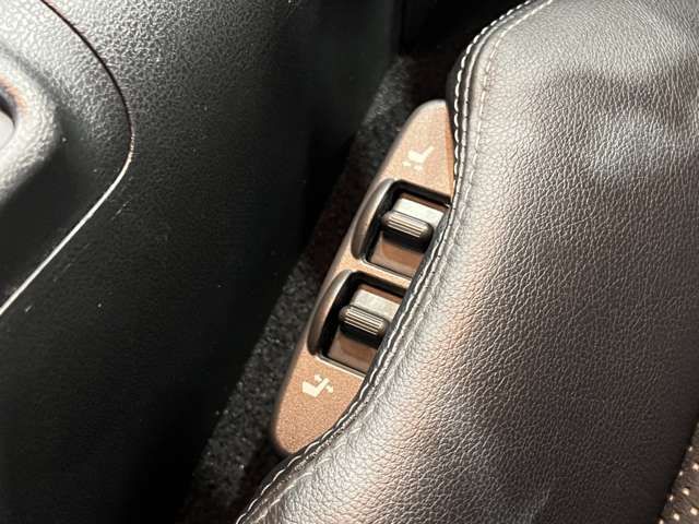 NISSAN FAIRLADY Z 2011