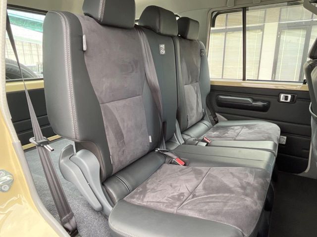 TOYOTA LANDCRUISER 70 2025