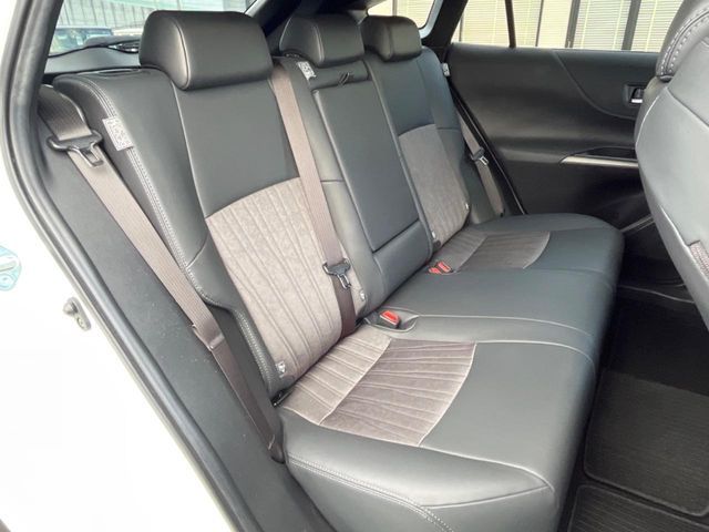 TOYOTA HARRIER 2WD 2022