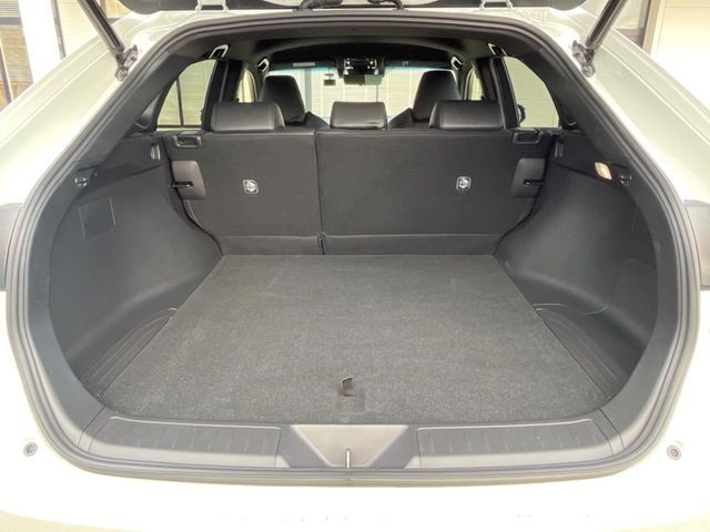 TOYOTA HARRIER 2WD 2022