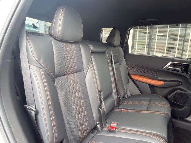 MITSUBISHI OUTLANDER PHEV 2023