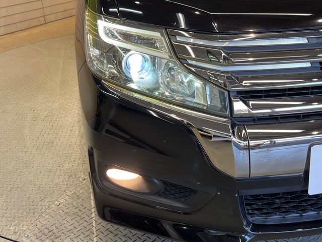 HONDA STEPWAGON SPADA 2012