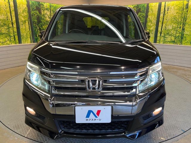 HONDA STEPWAGON SPADA 2012