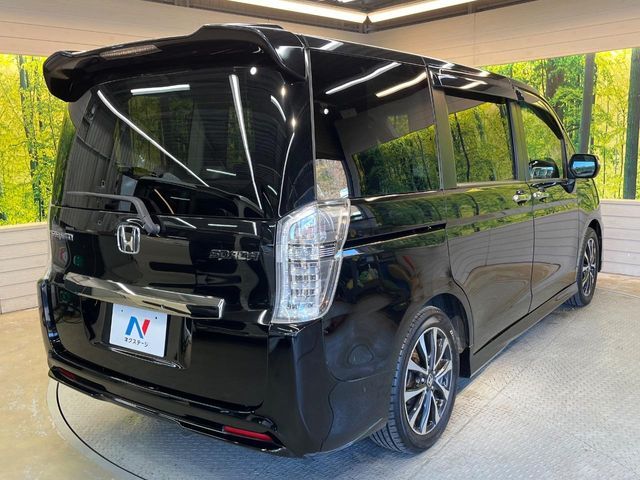 HONDA STEPWAGON SPADA 2012