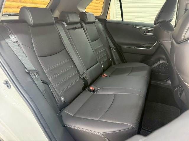 TOYOTA RAV4 4WD 2023