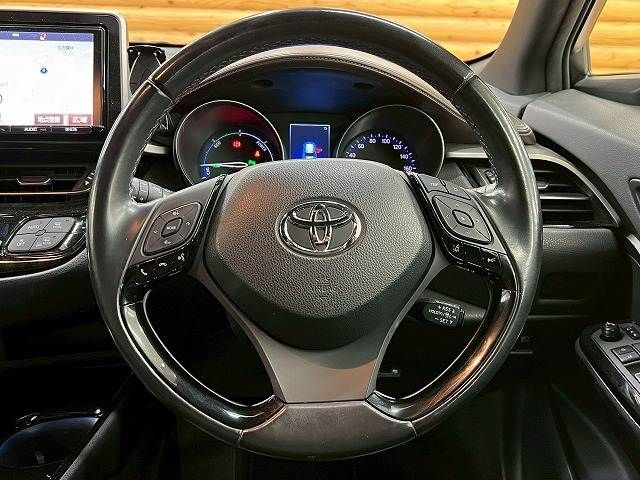 TOYOTA C-HR 2016
