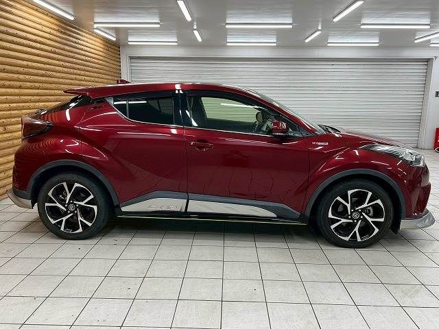 TOYOTA C-HR 2016