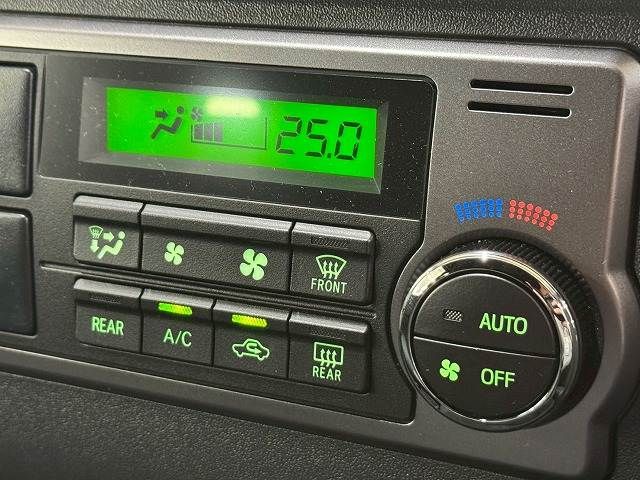 TOYOTA HIACE van 4WD 2023