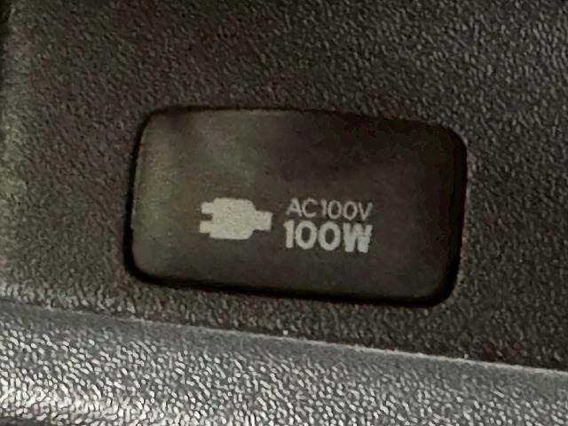 TOYOTA HIACE van 4WD 2023