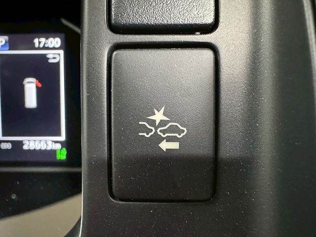 TOYOTA HIACE van 4WD 2023