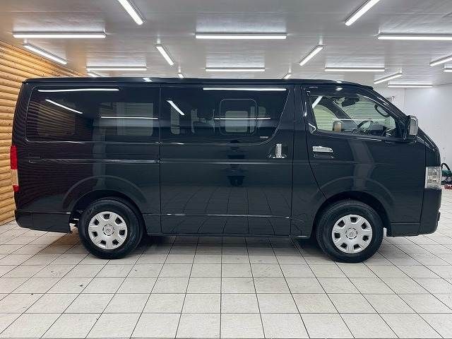 TOYOTA HIACE van 4WD 2023