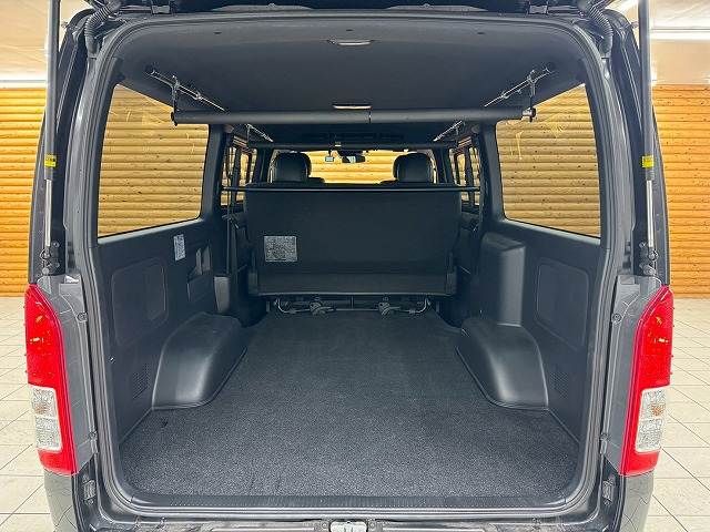 TOYOTA HIACE van 4WD 2023