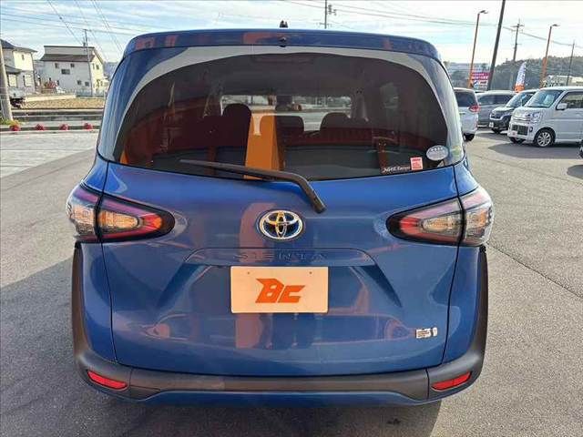 TOYOTA SIENTA HYBRID 2018